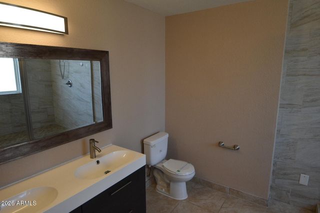 14815 N 38TH Street, Phoenix, AZ 85032