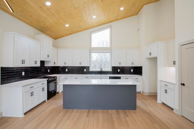 4 Romine Place, Bella Vista, AR 72715