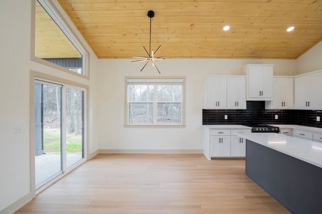 4 Romine Place, Bella Vista, AR 72715