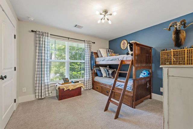 390 Camden Hills W, Montgomery, TX 77356