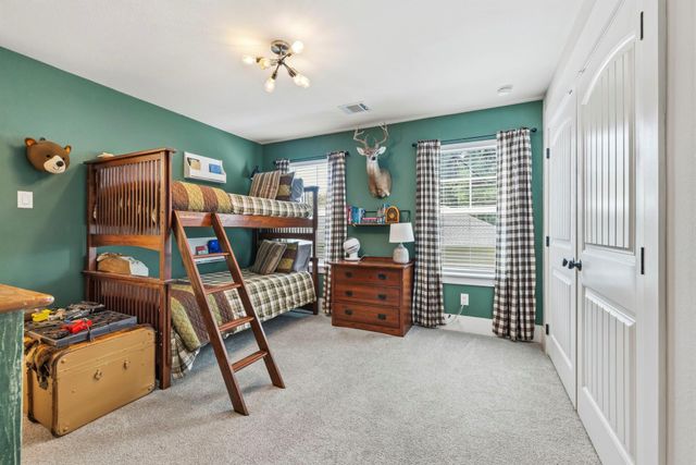 390 Camden Hills W, Montgomery, TX 77356