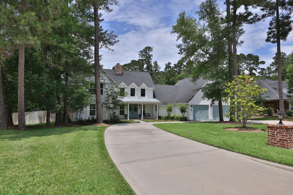 390 Camden Hills W, Montgomery, TX 77356