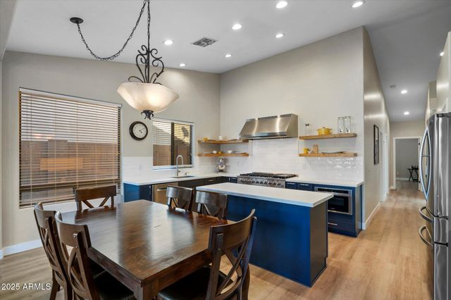 4352 W WALTON Way, Chandler, AZ 85226