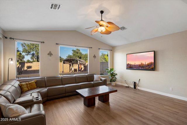 4352 W WALTON Way, Chandler, AZ 85226