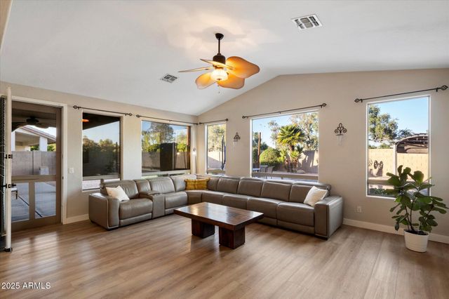 4352 W WALTON Way, Chandler, AZ 85226