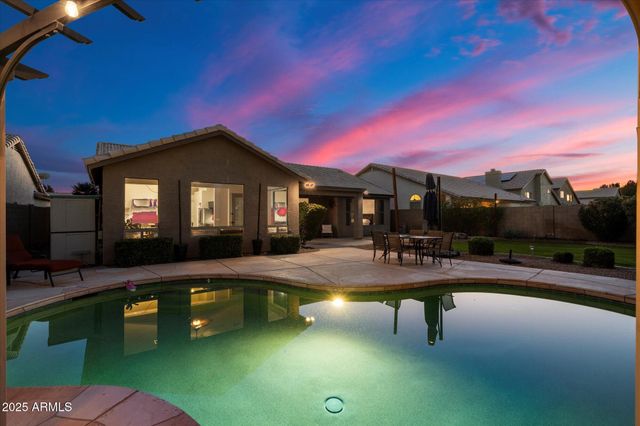 4352 W WALTON Way, Chandler, AZ 85226