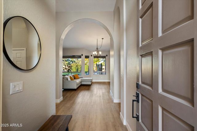 4352 W WALTON Way, Chandler, AZ 85226