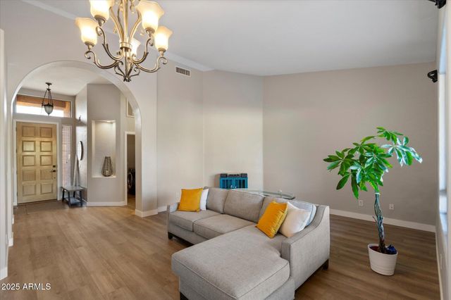 4352 W WALTON Way, Chandler, AZ 85226