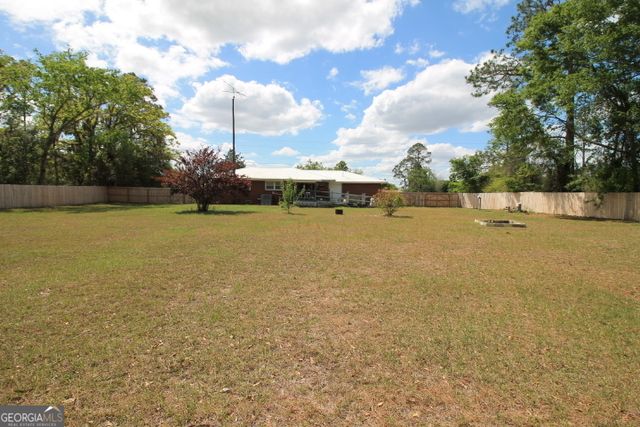 1749 Us Highway 1 N, Alma, GA 31510