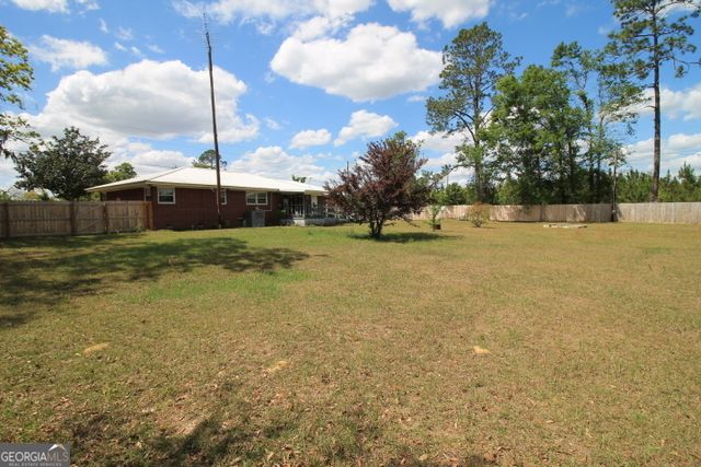 1749 Us Highway 1 N, Alma, GA 31510