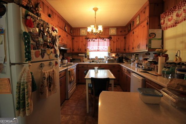 1749 Us Highway 1 N, Alma, GA 31510