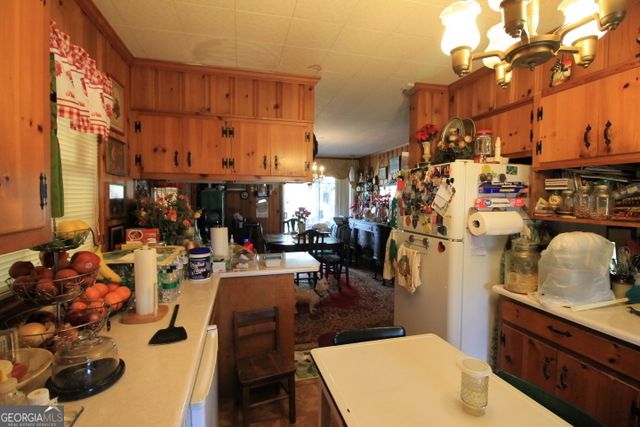 1749 Us Highway 1 N, Alma, GA 31510