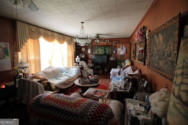 1749 Us Highway 1 N, Alma, GA 31510