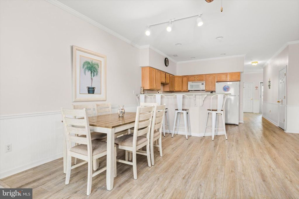 Image 10 of property listing at 8901 RUSTY ANCHOR RD #C, Ocean City, MD 21842