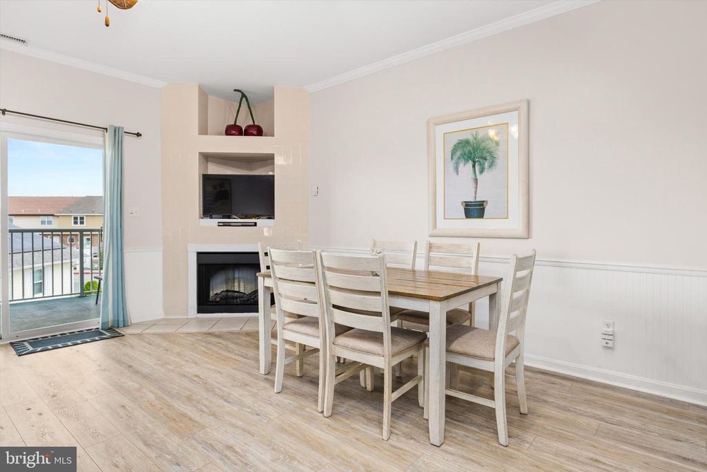 Image 12 of property listing at 8901 RUSTY ANCHOR RD #C, Ocean City, MD 21842