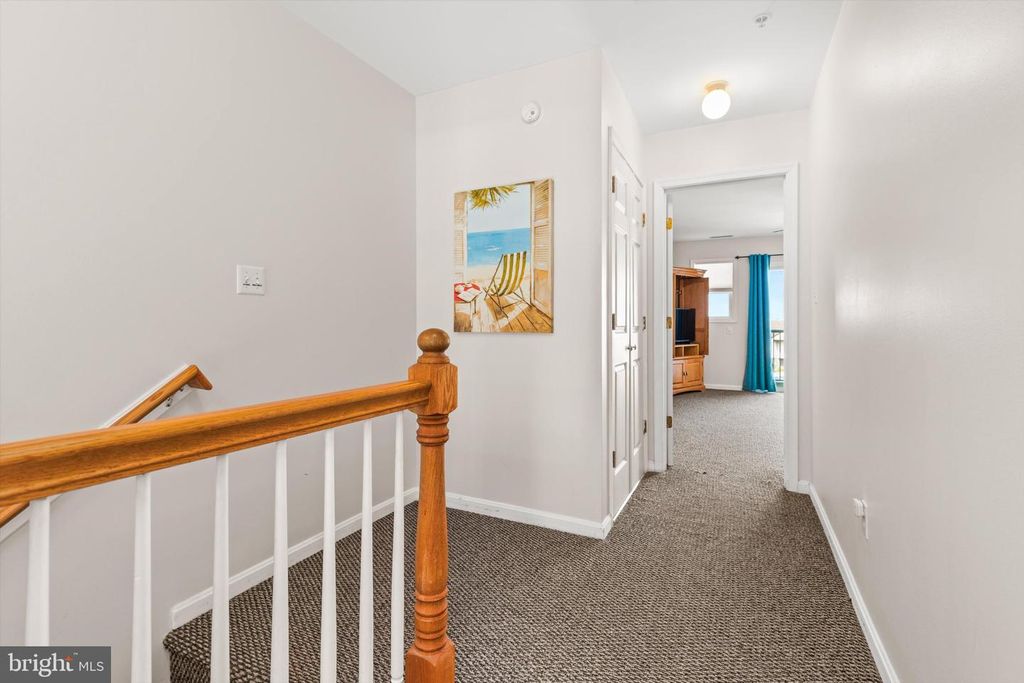 Image 27 of property listing at 8901 RUSTY ANCHOR RD #C, Ocean City, MD 21842