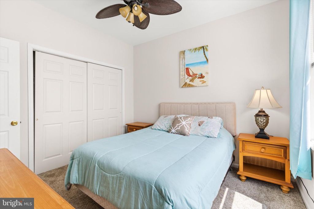 Image 33 of property listing at 8901 RUSTY ANCHOR RD #C, Ocean City, MD 21842