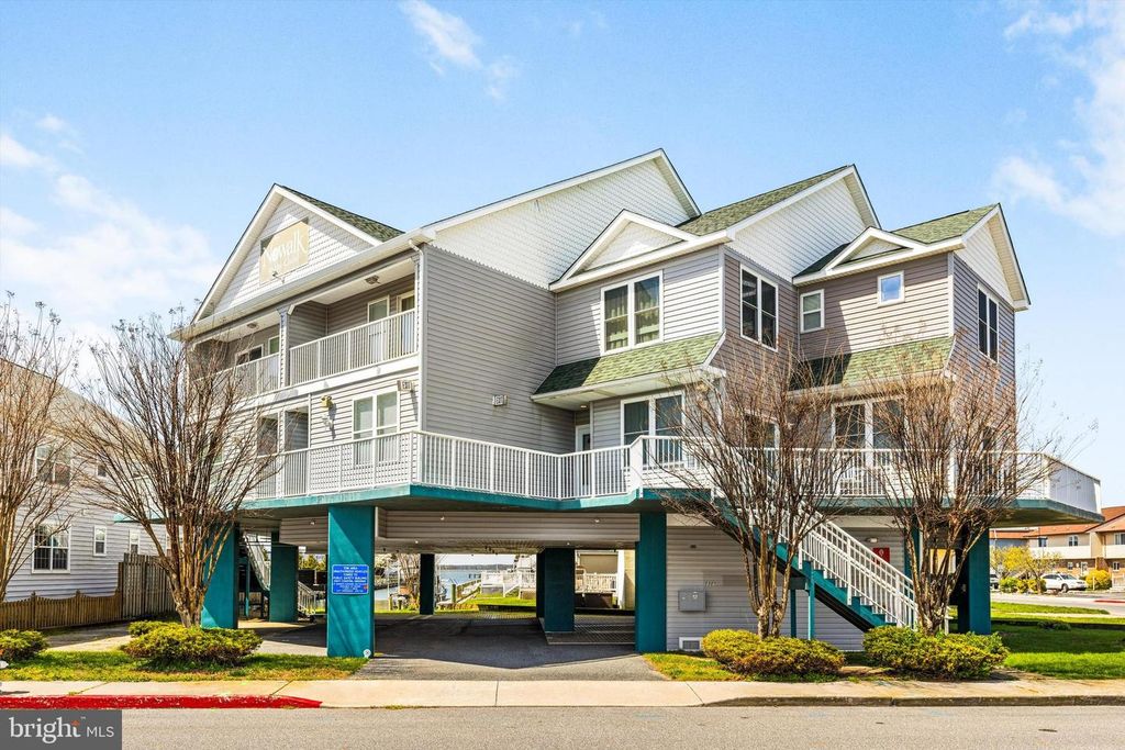 Image 39 of property listing at 8901 RUSTY ANCHOR RD #C, Ocean City, MD 21842