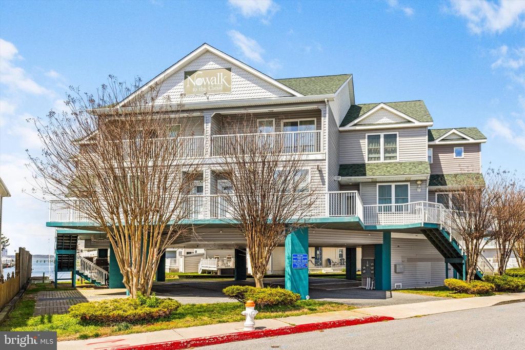 Image 40 of property listing at 8901 RUSTY ANCHOR RD #C, Ocean City, MD 21842