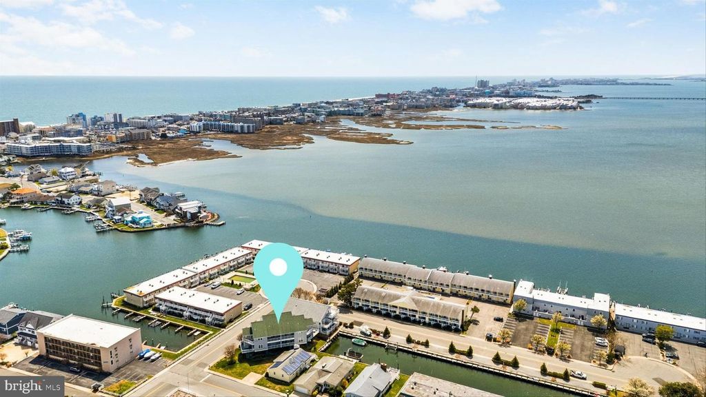 Image 49 of property listing at 8901 RUSTY ANCHOR RD #C, Ocean City, MD 21842