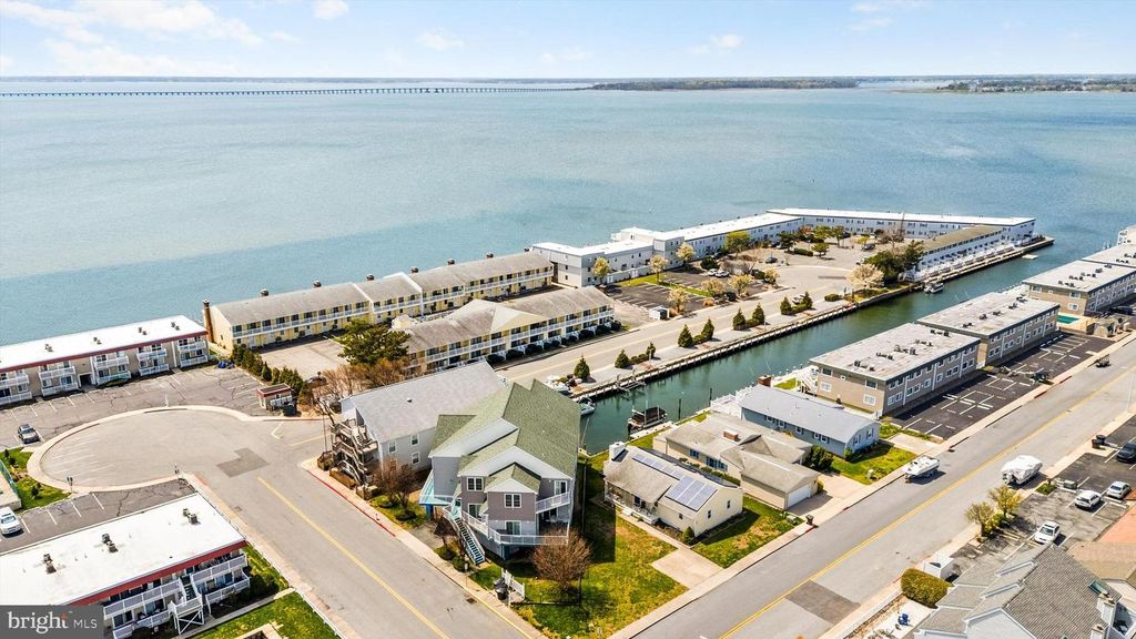 Image 51 of property listing at 8901 RUSTY ANCHOR RD #C, Ocean City, MD 21842