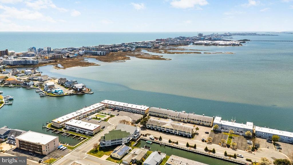 Image 52 of property listing at 8901 RUSTY ANCHOR RD #C, Ocean City, MD 21842