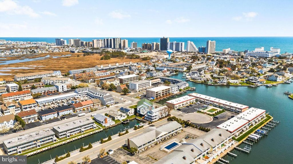 Image 54 of property listing at 8901 RUSTY ANCHOR RD #C, Ocean City, MD 21842