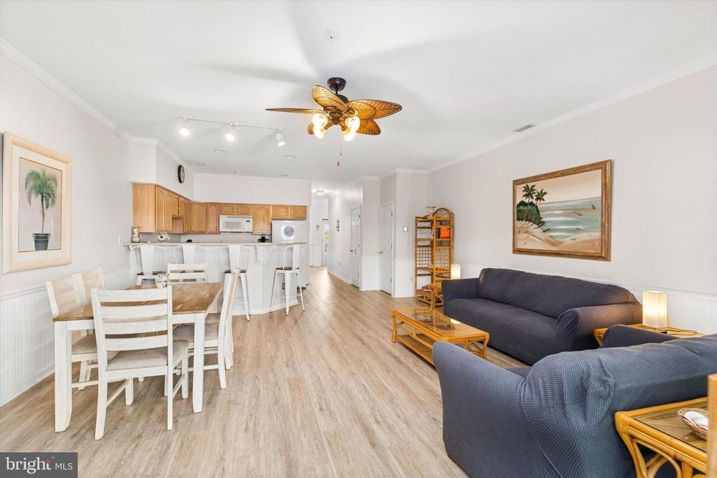 Image 9 of property listing at 8901 RUSTY ANCHOR RD #C, Ocean City, MD 21842