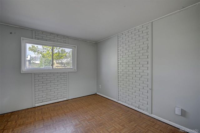 900 Evanston Street, Aurora, CO 80011