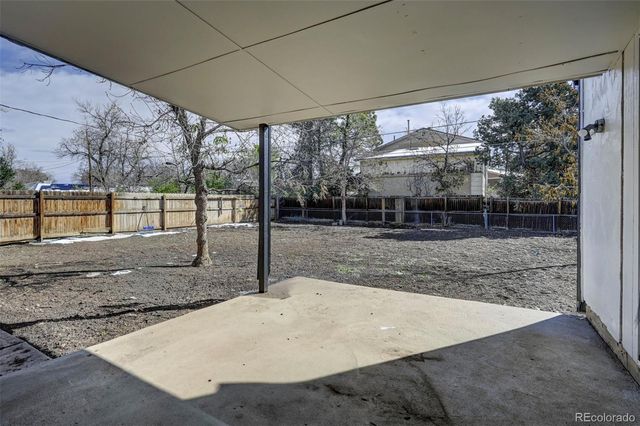 900 Evanston Street, Aurora, CO 80011