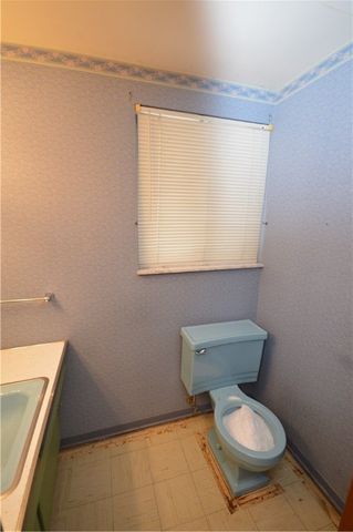 827 9th St, Oakmont, PA 15139