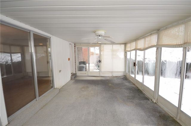 827 9th St, Oakmont, PA 15139