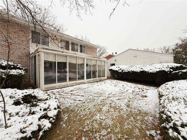 827 9th St, Oakmont, PA 15139