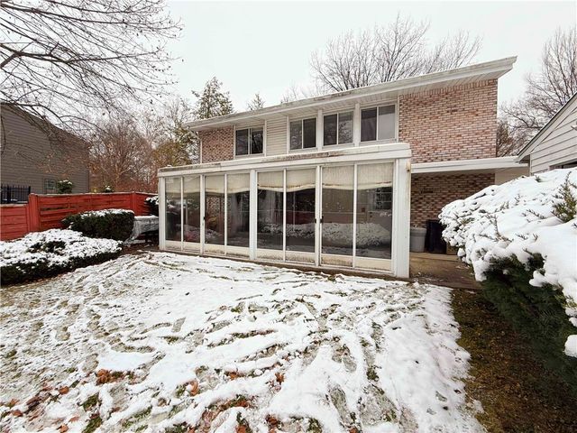 827 9th St, Oakmont, PA 15139
