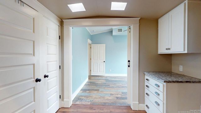 819 W French PL, San Antonio, TX 78212