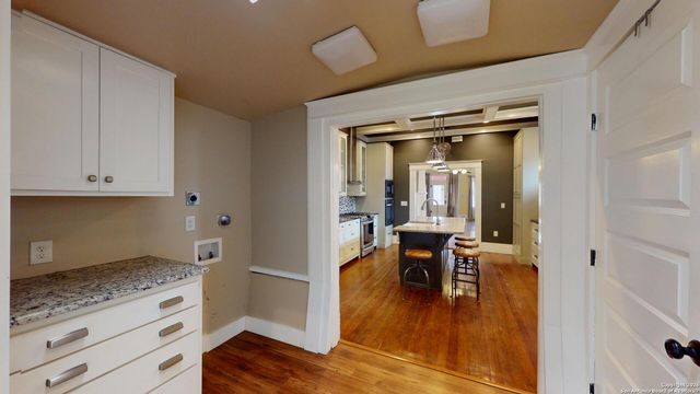 819 W French PL, San Antonio, TX 78212