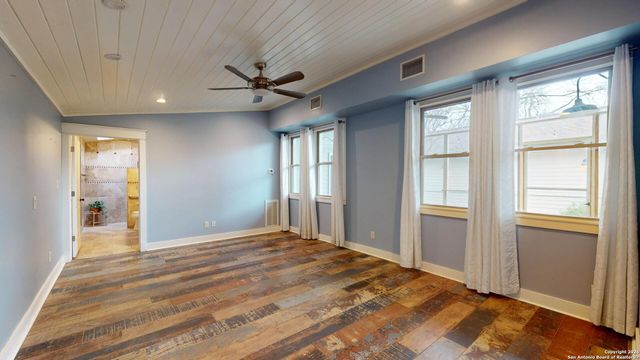 819 W French PL, San Antonio, TX 78212