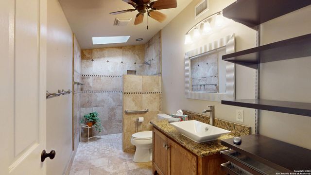 819 W French PL, San Antonio, TX 78212