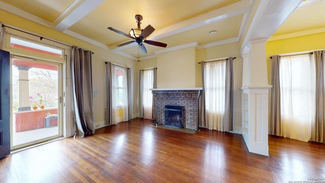 819 W French PL, San Antonio, TX 78212