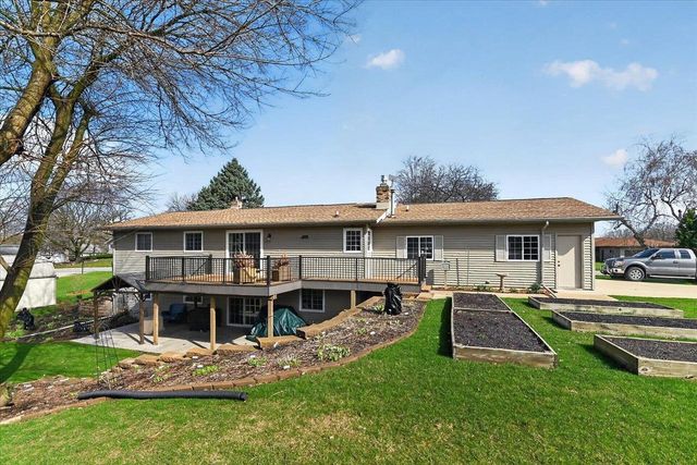 450 Bonnie Road, Cottage Grove, WI 53527