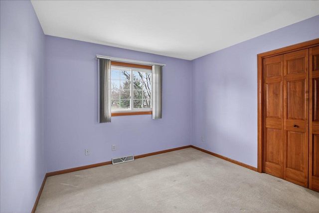 450 Bonnie Road, Cottage Grove, WI 53527