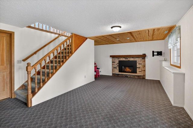 450 Bonnie Road, Cottage Grove, WI 53527