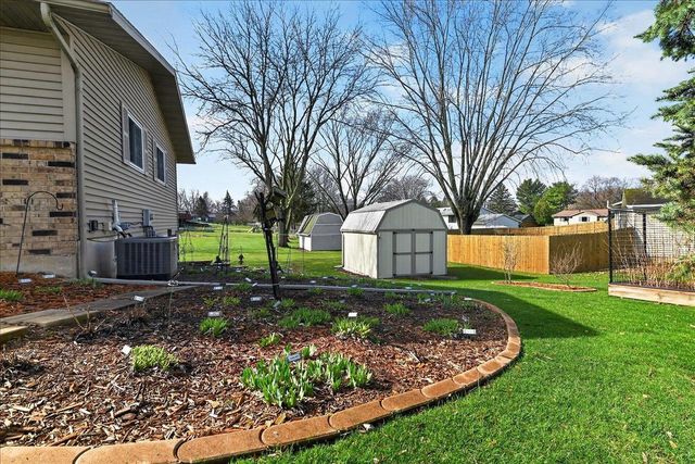 450 Bonnie Road, Cottage Grove, WI 53527