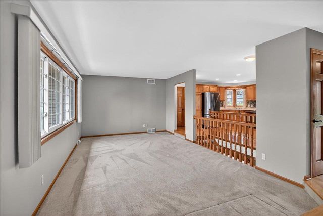 450 Bonnie Road, Cottage Grove, WI 53527