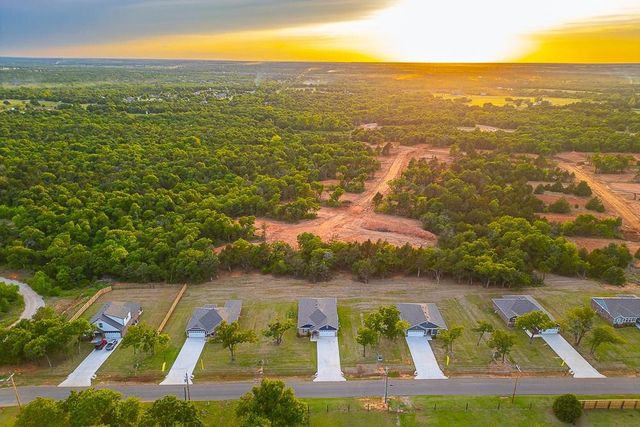 11301 Ward Road, Edmond, OK 73044