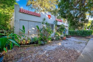 135 NE 43rd St, Miami, FL 33137