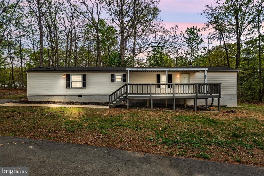 7449 LAKEWOOD LN, Spotsylvania, VA 22551
