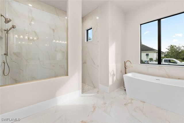 14231 Charthouse CIR, Naples, FL 34114