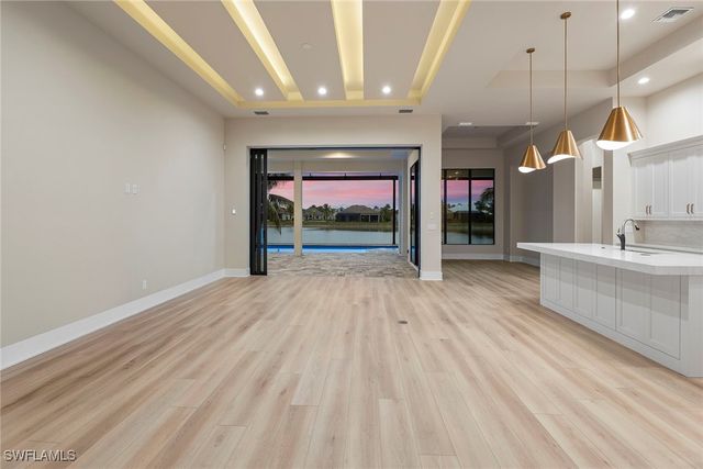 14231 Charthouse CIR, Naples, FL 34114