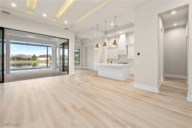 14231 Charthouse CIR, Naples, FL 34114